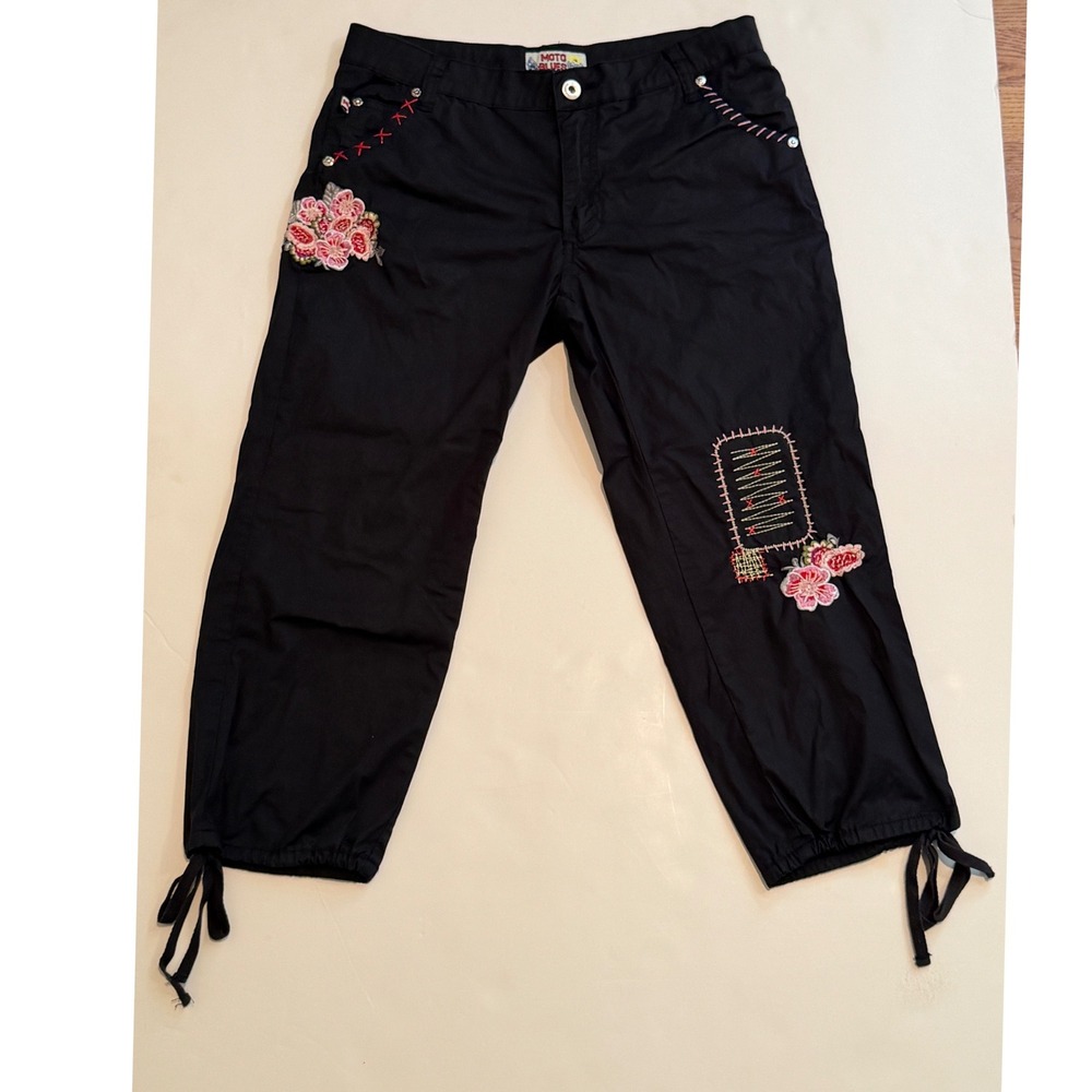 Moto Blues Black Floral Embroidered Cropped Pants Tie Hem Capris Womens 6